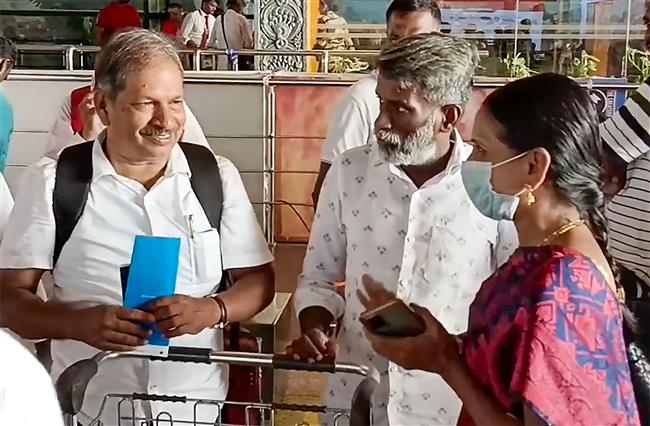 राजीव गांधी की हत्या के तीन दोषी श्रीलंका लौटे