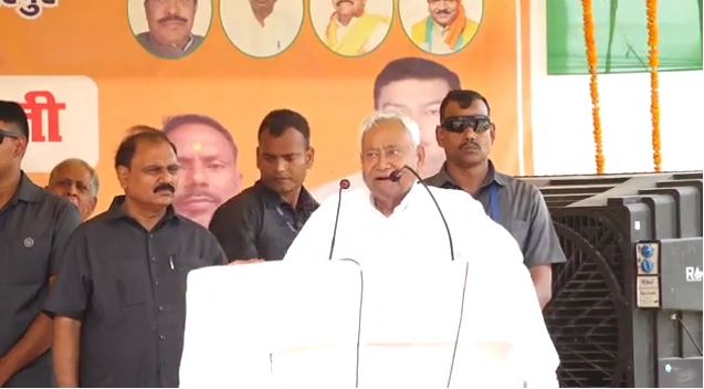 नीतीश की फिर फिसली जुबान, कहा-नरेंद्र मोदी को फिर से…