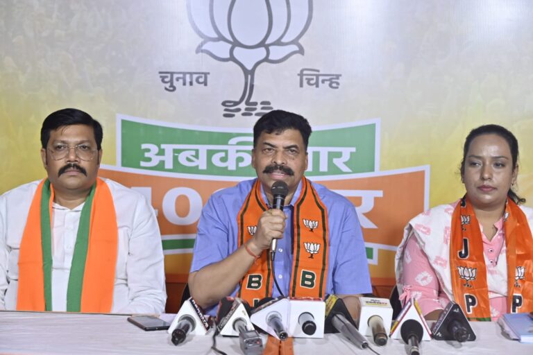 इंडी एलायंस ने कोड वर्ड से झारखंड को बेचा, भाजपा के प्रदेश प्रवक्ता डॉ. अरुण उरांव बोले-रेट के हिसाब से फाइल, फोल्डर और बॉस नाम दिए गए थे