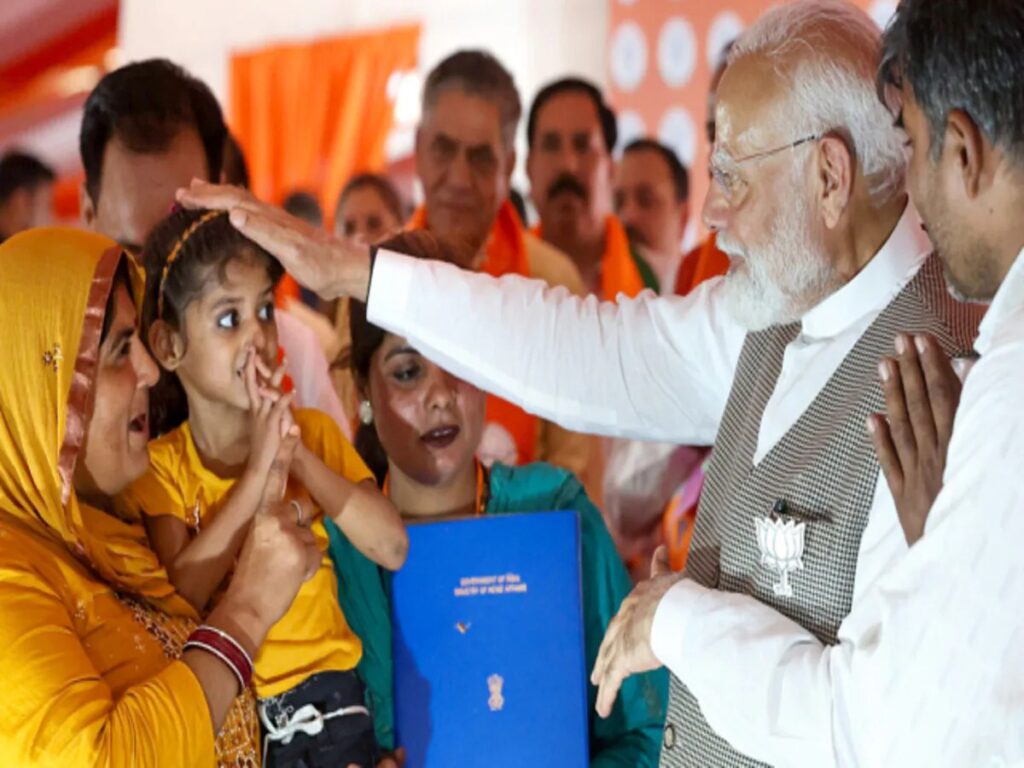 बंगाल में भी सीएए के तहत मिलने लगी नागरिकता, सरकार ने इन राज्यों में दिए प्रमाण पत्र