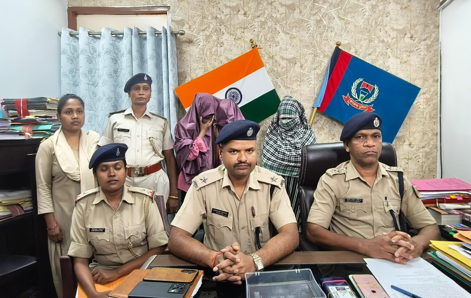 रांची के बरियातू बांग्लादेश की तीन लड़कियां गिरफ्तार, रात में तार काटकर पार किया बॉर्डर