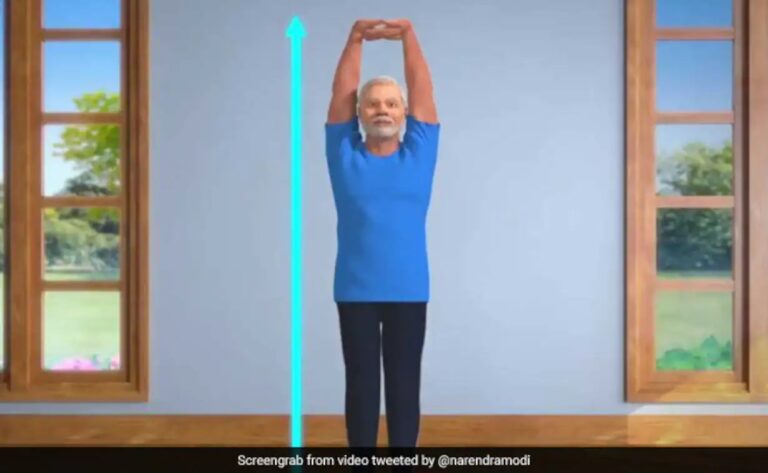 प्रधानमंत्री नरेंद्र मोदी ने आज शेयर किया योग का एक और वीडियो, बताए ताड़ासन के फायदे