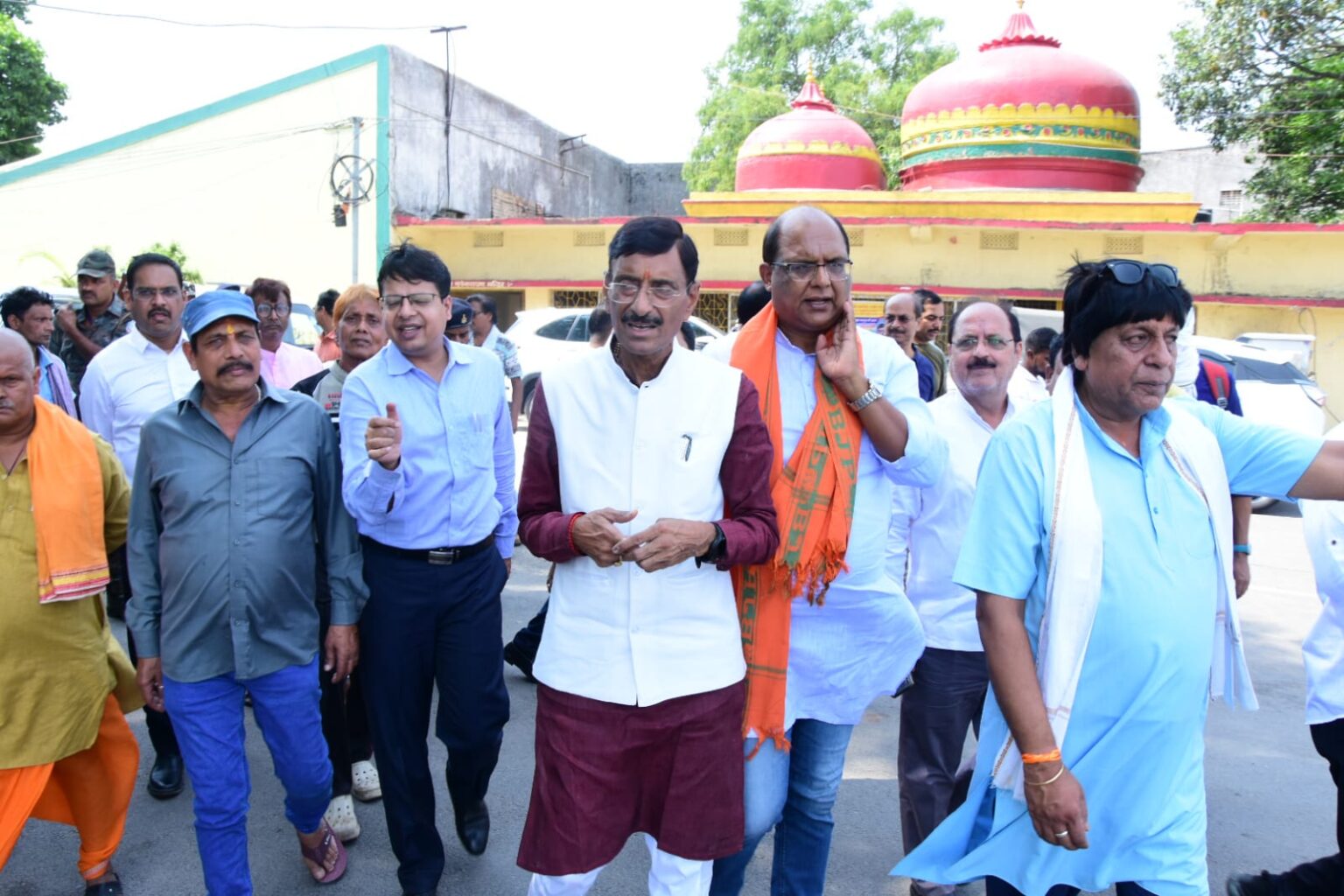 रक्षा राज्य मंत्री संजय सेठ ने रांची के बड़ा तालाब का किया निरीक्षण, सफाई के लिए नई मशीन खरीदने का दिया निर्देश