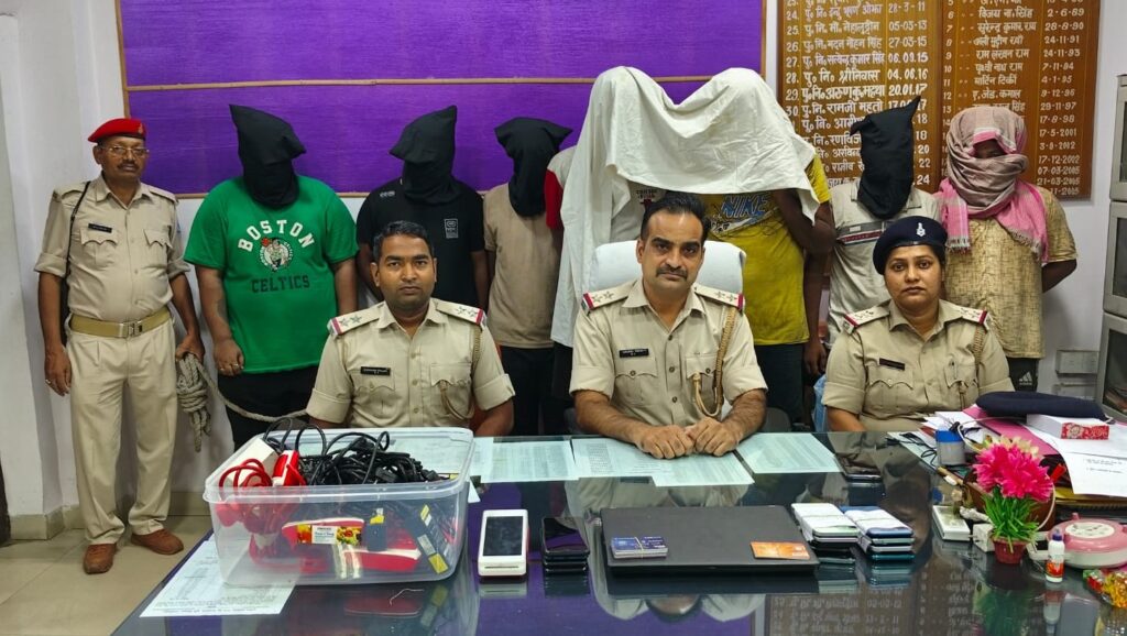 जमशेदपुर में सात साइबर अपराधी गिरफ्तार, विदेशियों के साथ करते थे ठगी