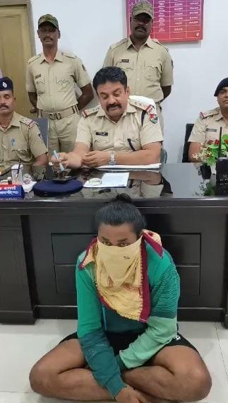 इंस्टाग्राम के जरिए नाबालिग लड़कियों को फंसा कर अय्याशी करनेवाला रांची में धराया