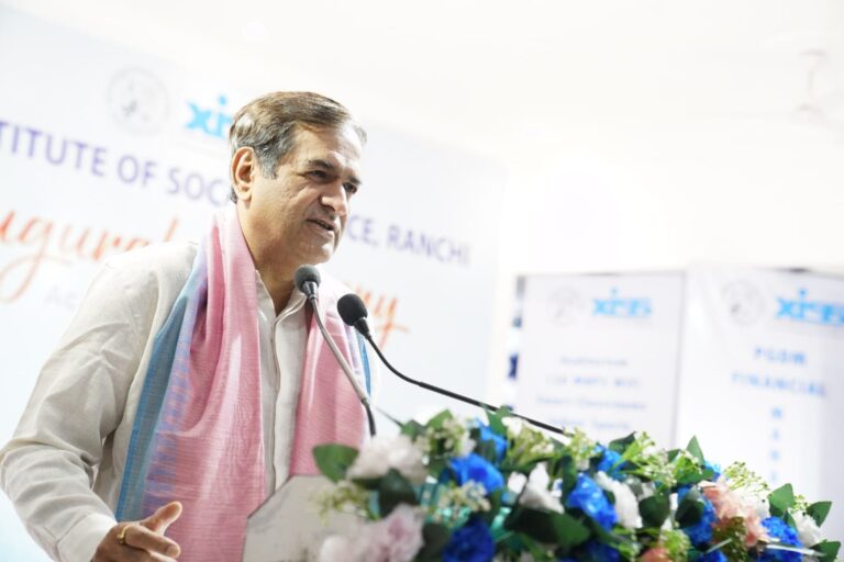 डॉ नीतीश प्रियदर्शी ने एक्सआइएसएस में दिया व्याख्यान