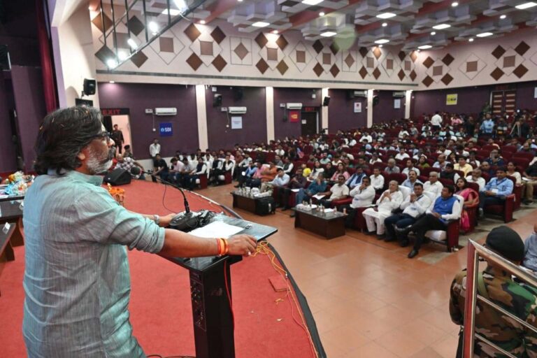 चैंबर की सृजन स्टार्टअप कॉन्क्लेव में हेमंत सोरेन बोले- उद्योग स्थापित करने वालों को पूरा सहयोग करेगी सरकार