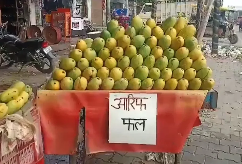 यूपी, उत्तराखंड के बाद अब मध्य प्रदेश में भी दुकानों के बाहर मालिकों के नाम प्रदर्शित करने की मांग