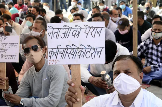 केंद्रीय वित्त सचिव ने कहा, पुरानी पेंशन व्यवस्था अब मुमकिन नहीं