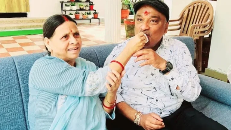 नीतीश कुमार की मिमिक्री पड़ी भारी, खतरे में राबड़ी के मुंहबोले भाई MLC सुनील सिंह की सदस्यता