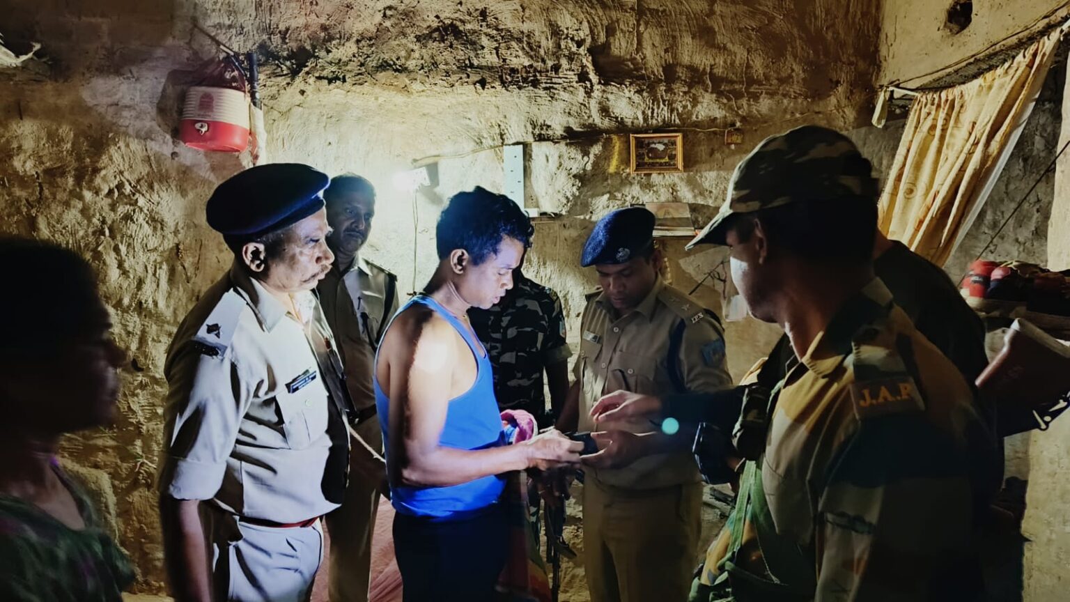 गुमला से फरार पीएलएफआई का उग्रवादी अर्जुन सिंह रांची के नगड़ी में गिरफ्तार