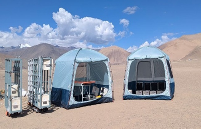 भारतीय सेना ने रचा इतिहास, दुनिया का पहला पोर्टेबल अस्पताल 15 हजार फीट की ऊंचाई पर पैराड्रॉप किया