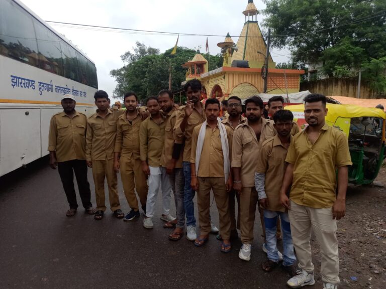 रांची में आॅटो और ई रिक्शा ड्राइवर हड़ताल पर, यात्री परेशानी