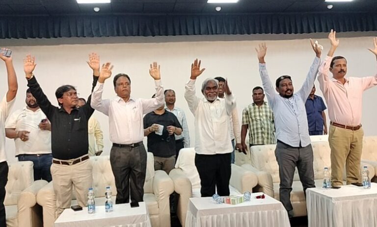 संगठन बनाएंगे और नए दोस्त के साथ झारखंड के विकास के लिए काम करेंगे, पूर्व सीएम चंपाई सोरेन ने किया एलान