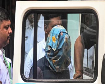 कोलकाता में निर्भया जैसा दरिंदगी, महिला डॉक्टर की पोस्टमार्टम से बड़ा खुलासा