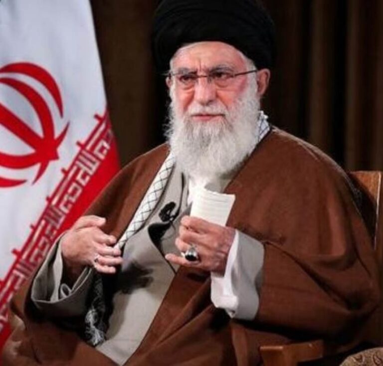 इजरायल के खौफ से ईरान ने सर्वोच्च नेता अयातुल्ला अली खामेनेई को सीक्रेट लोकेशन पर छिपाया