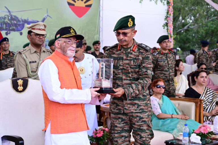 राज्यपाल गंगवार ने सशक्त सेना-समृद्ध भारत प्रदर्शनी का किया उद्घाटन, कहा-सेना का शौर्य, पराक्रम और अनुशासन अद्वितीय