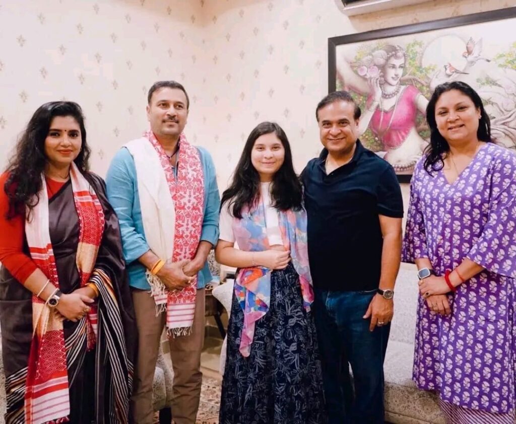 असम के मुख्यमंत्री हिमंता बिस्वा सरमा से मिले सुदेश महतो