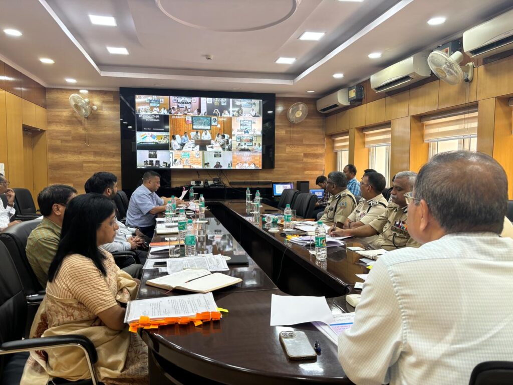 मुख्य सचिव ने दुर्गा पूजा को लेकर आयुक्तों, उपायुक्तों और पुलिस अधीक्षकों के साथ की बैठक, दिए कई निर्देश