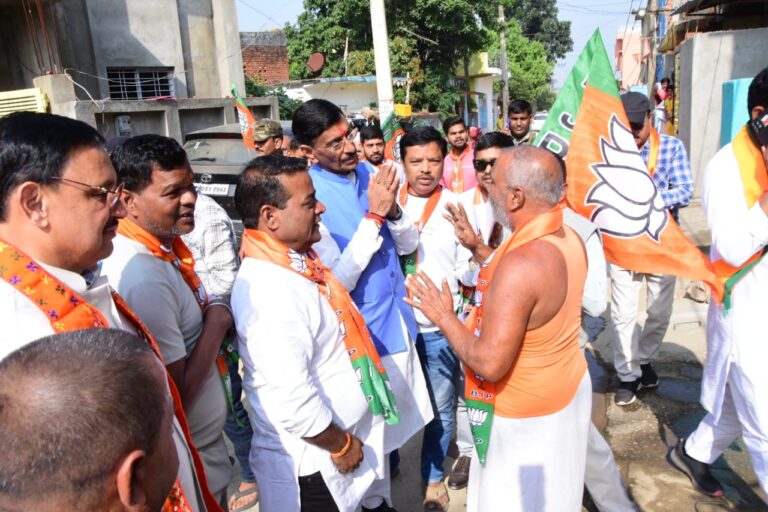 खिजरी के विकास के लिए रामकुमार पाहन को वोट देकर झारखंड में डबल इंजन की सरकार बनाएं : संजय सेठ