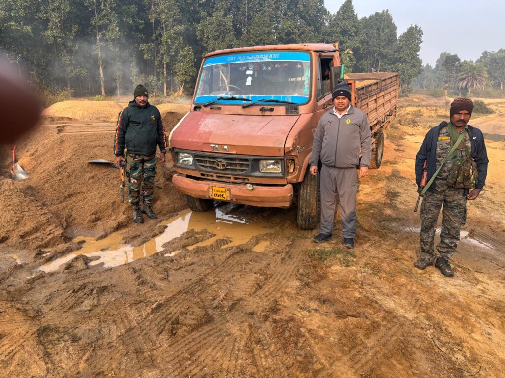 रांची में अवैध बालू लदे 15 वाहन जब्त
