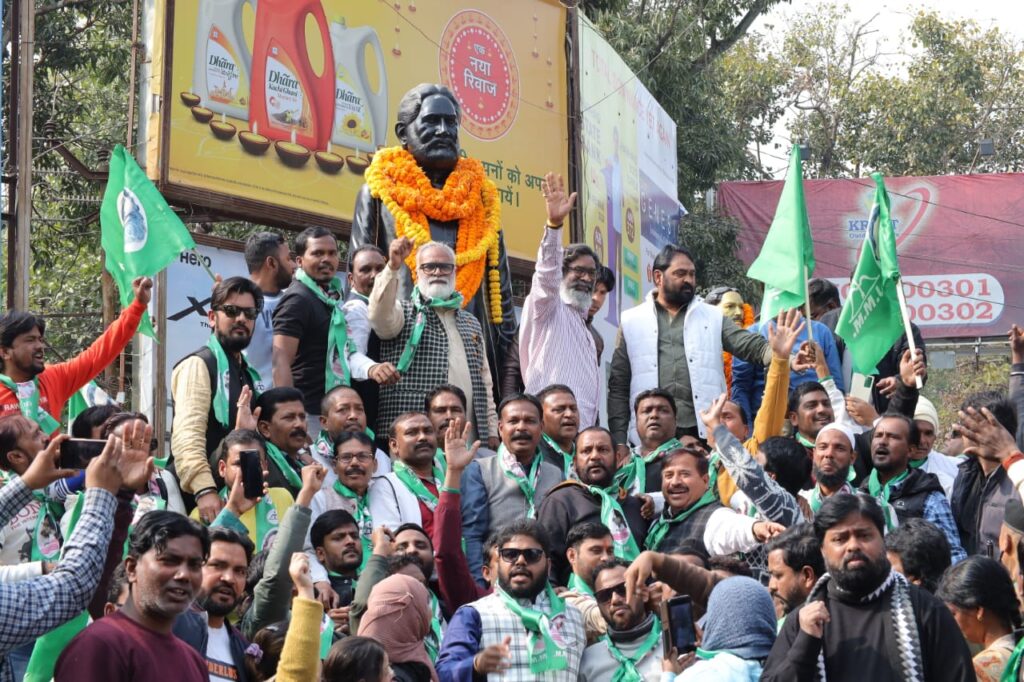 हेमंत सोरेन ने शहीद निर्मल महतो की जयंती पर दी श्रद्धांजलि