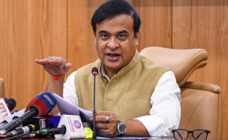 असम में होटल, रेस्टोरेंट, सार्वजनिक स्थानों पर गोमांस पर बैन, हिमंत बिस्व सरमा ने किया ऐलान