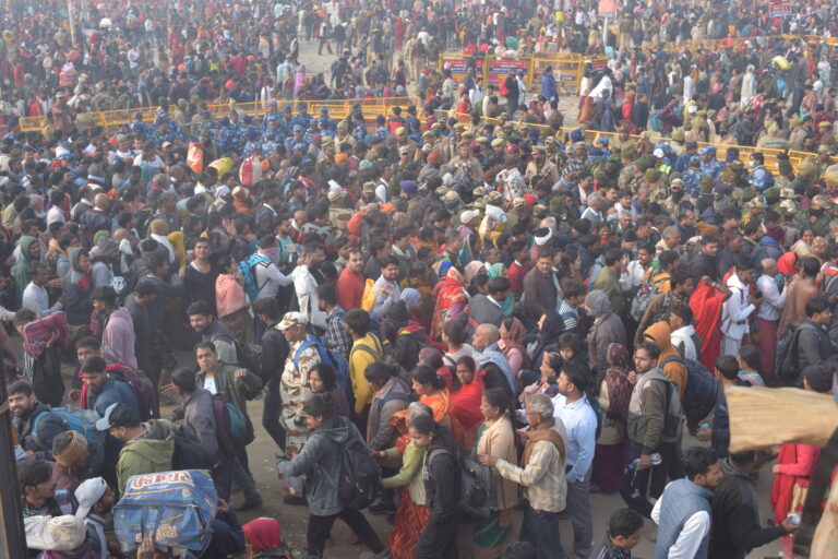 महाकुंभ में भगदड़ से 30 श्रद्धालुओं की मौत का मामला : 24 घंटे के भीतर ही काम शुरू, आज प्रयागराज में जांच शुरू करेगा न्यायिक आयोग