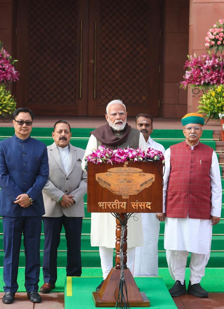 संसद सत्र में पहली बार कोई विदेशी चिंगारी नहीं भड़की, पीएम मोदी ने कसा तंज