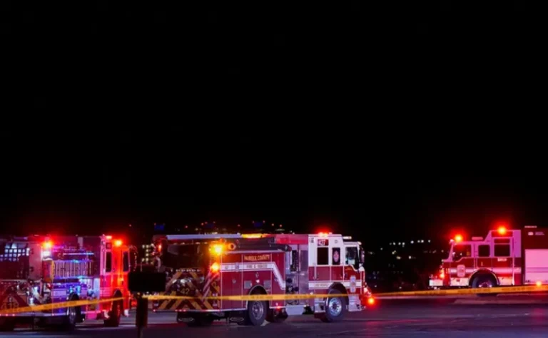 अमेरिका में बड़ा हादसा, सैन्य हेलीकॉप्टर से टकराया विमान, जहाज में सवार थे 60 यात्री