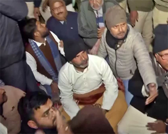 BPSC Protest : पटना पुलिस ने प्रशांत किशोर को किया गिरफ्तार, कोर्ट में पेश करने की तैयारी