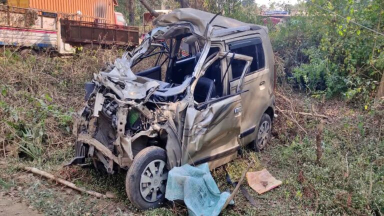 रांची-टाटा मुख्य मार्ग पर सड़क हादसे में जमशेदपुर के दो लोगों की मौत, एक गंभीर रूप से घायल, शादी समारोह में आए थे रांची