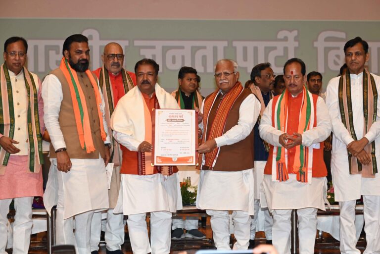 नीतीश के नेतृत्व में लड़ेंगे बिहार विधासभा चुनाव, फिर बनेगी एनडीए सरकार, केंद्रीय मंत्री मनोहर लाल खट्टर का बड़ा बयान