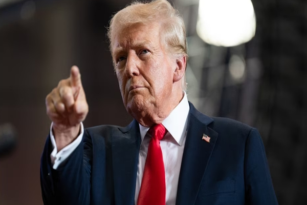 ट्रंप की चेतावनी, फार्मा इंडस्ट्री के लिए टैरिफ छूट जल्द समाप्त होगी