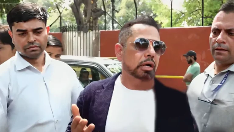 Land Deal Case में ED दफ्तर पहुंचे रॉबर्ट वाड्रा, बोले- मेरी आवाज को दबाने की कोशिश