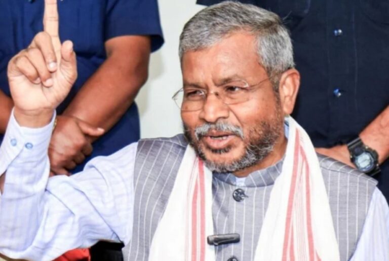 वक्फ संशोधन विधेयक से गरीबों और महिलाओं को मिलेगा हक : बाबूलाल मरांडी