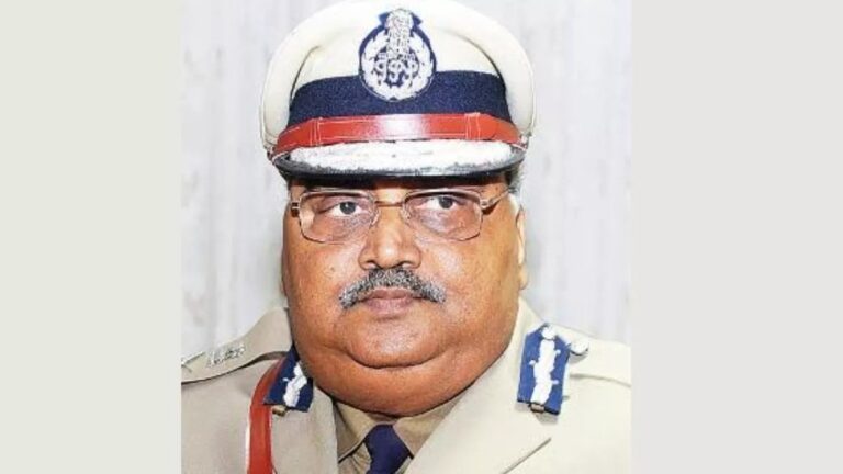 कर्नाटक के पूर्व डीजीपी की हत्या, पत्नी पर शक, बिहार के रहने वाले थे ओम प्रकाश