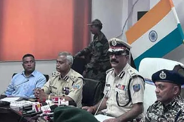 सरेंडर करें, नहीं तो गोली खाने के लिए तैयार रहें नक्सली, झारखंड के डीजीपी ने दी चेतावनी