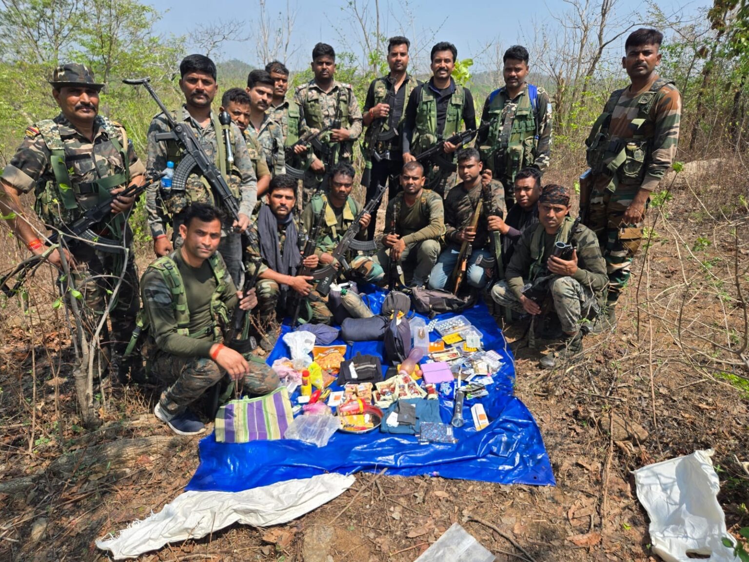 पलामू में पुलिस और टीएसपीसी जोनल कमांडर शशिकांत के दस्ते से हुई मुठभेड़, सौ राउंड चली गोली, भागे नक्सली