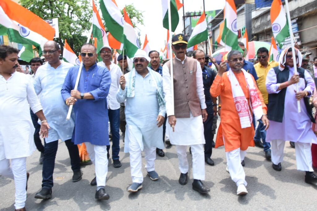 रांची में भाजपा ने निकाली तिरंगा यात्रा, ऑपरेशन सिंदूर’ के लिए वीर जवानों के शौर्य को किया नमन