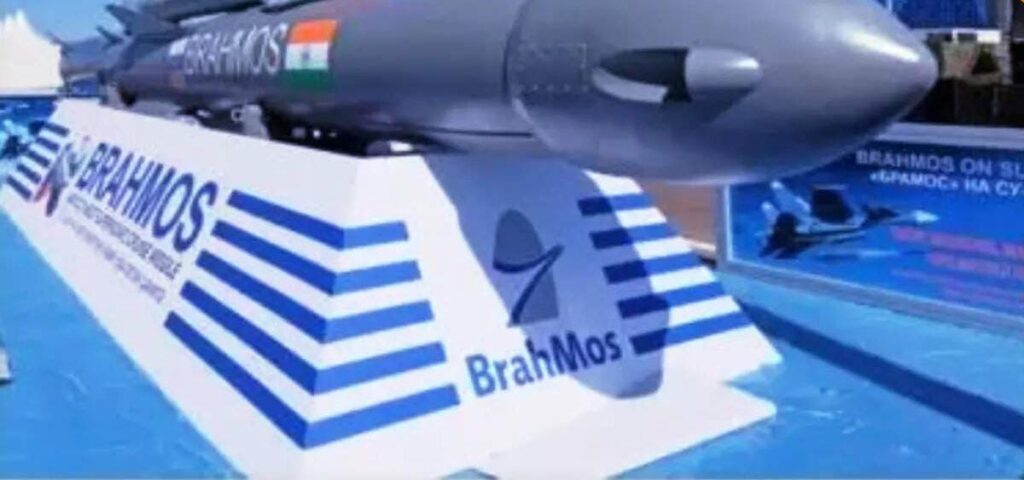 15 ब्रह्मोस मिसाइलों से कैसे तबाह हुए पाकिस्तान के 13 में से 11 प्रमुख एयरबेस