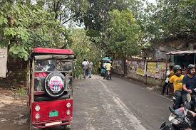 रांची में तेज़ बारिश से रांची में मौसम सुहाना, ईस्ट जेल रोड पर पेड़ गिरने से ट्रैफिक जाम, बिजली आपूर्ति भी बाधित
