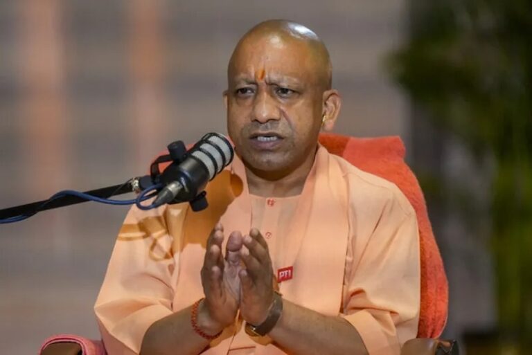 पाकिस्तान एक विकृति है, मरना उसकी नियति है, योगी बोले-चाहे वह भारत के हाथों या पाले-पोसे गये आतंकवादियों के कृत्यों से मारा जाए
