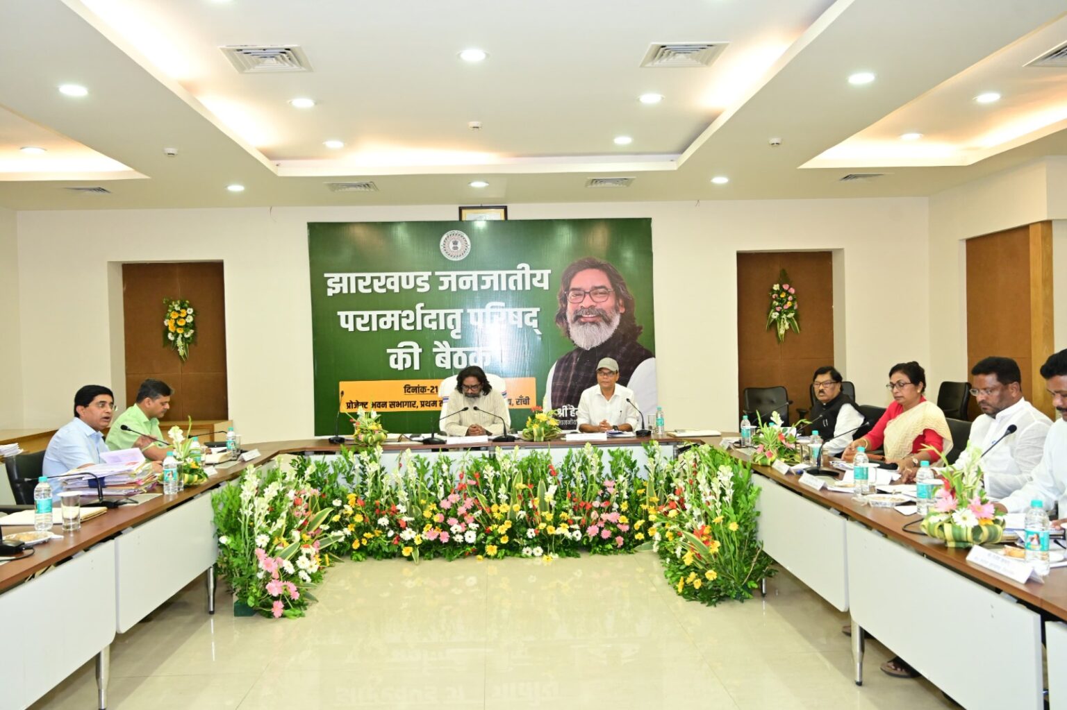 झारखंड के आदिवासी बहुल इलाकों में ग्रामसभा की सहमति से ही खुलेंगी शराब की दुकानें और बार, टीएसी की बैठक में लिए गए कई निर्णय
