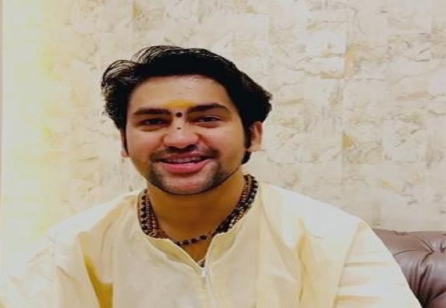 बिहार में भावुक हुए धीरेन्द्र कृष्ण शास्त्री, कहा -मेरा अगला जन्म यहीं हाे