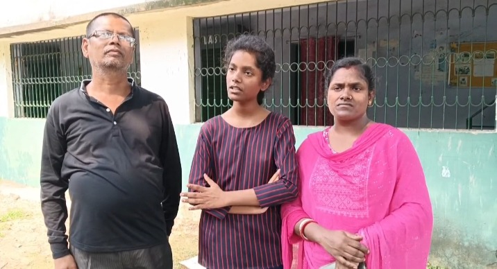 इंटर में लडकियों ने मारी बाजी साइंस में अंकिता और कॉमर्स में रेशमी टॉपर