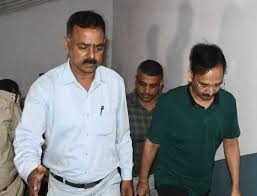 ACB ने IAS विनय चौबे व गजेंद्र सिंह को कोर्ट में किया पेश, न्यायिक हिरासत में भेजे गये