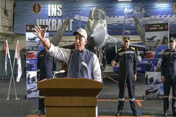 भारतीय नौसेना फॉर्म में आती, तो पाकिस्तान के चार टुकड़े हो जाते…राजनाथ सिंह ने पाक को याद दिलाया 54 साल पुराना जख्म