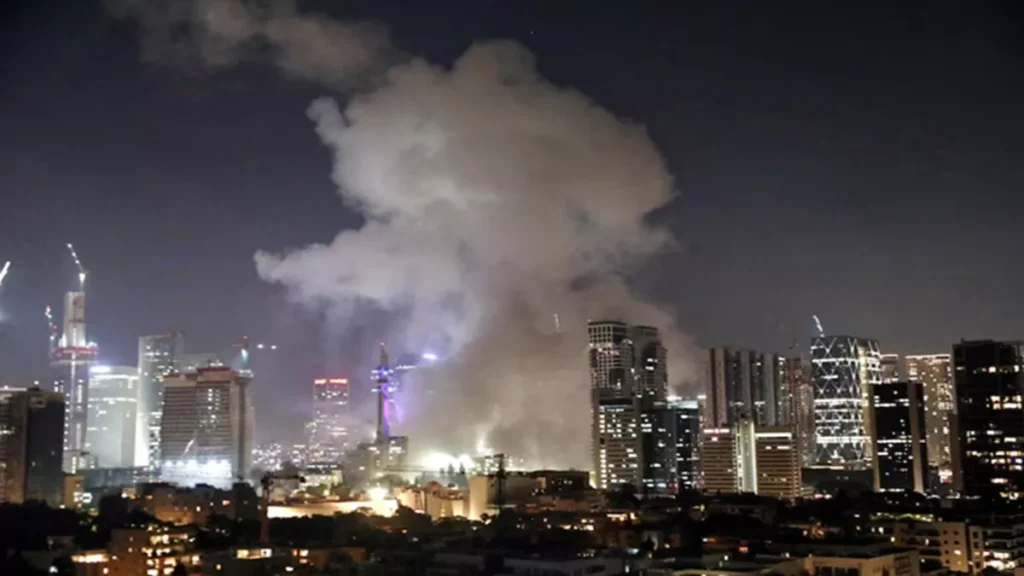 ईरान ने दागी सैकड़ों मिसाइलें, तेल अवीव समेत कई जगह जोरदार धमाके; IDF ने भी किया पलटवार