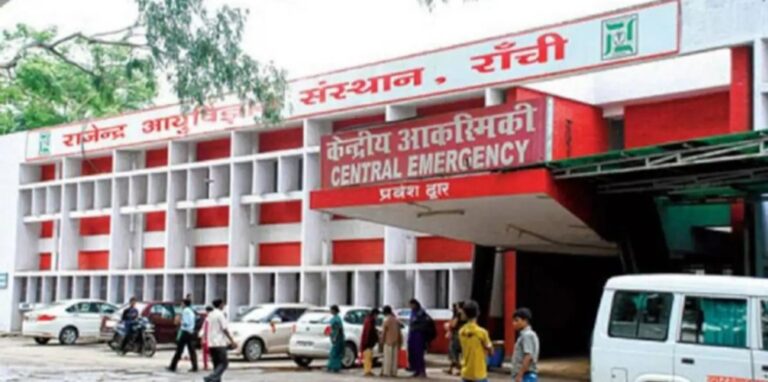 गिरिडीह के डुमरी में पंचायत सेवक ने बीडीओ सहित चार लोगों पर मानसिक प्रताड़ना का आरोप लगाकर की खुदकुशी
